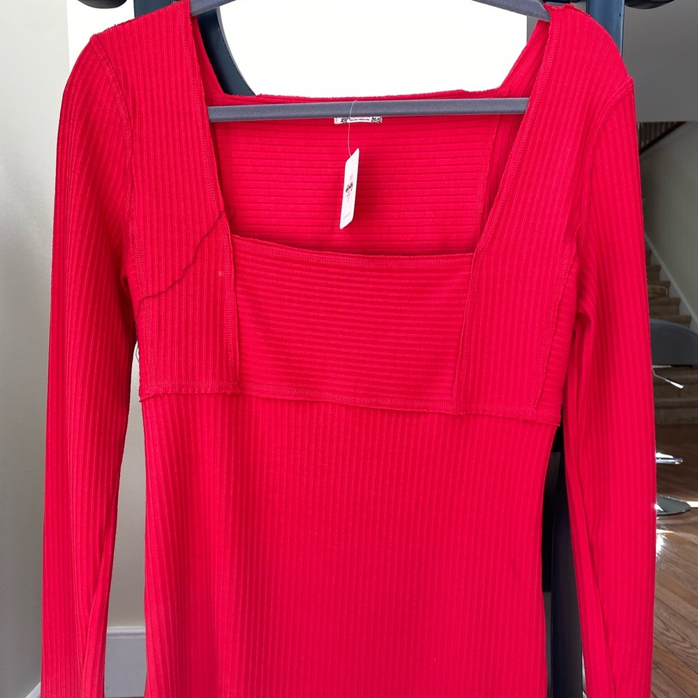 Free People Red Sweater (NWT) size M